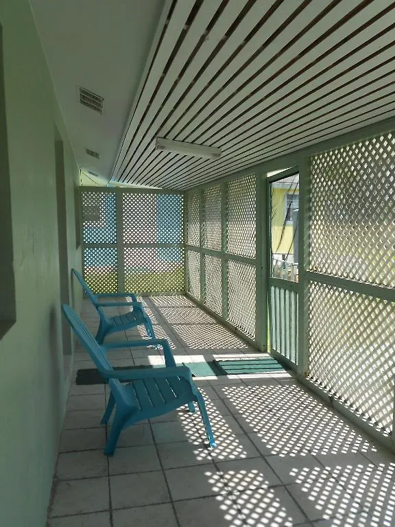 *** Holiday park Nathan'S Lodge Kemps Bay Bahamas