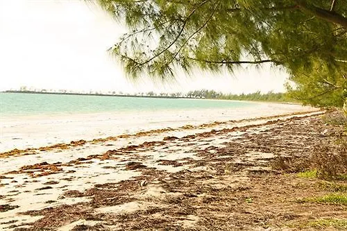 Nathan'S Lodge Kemps Bay Bahamas