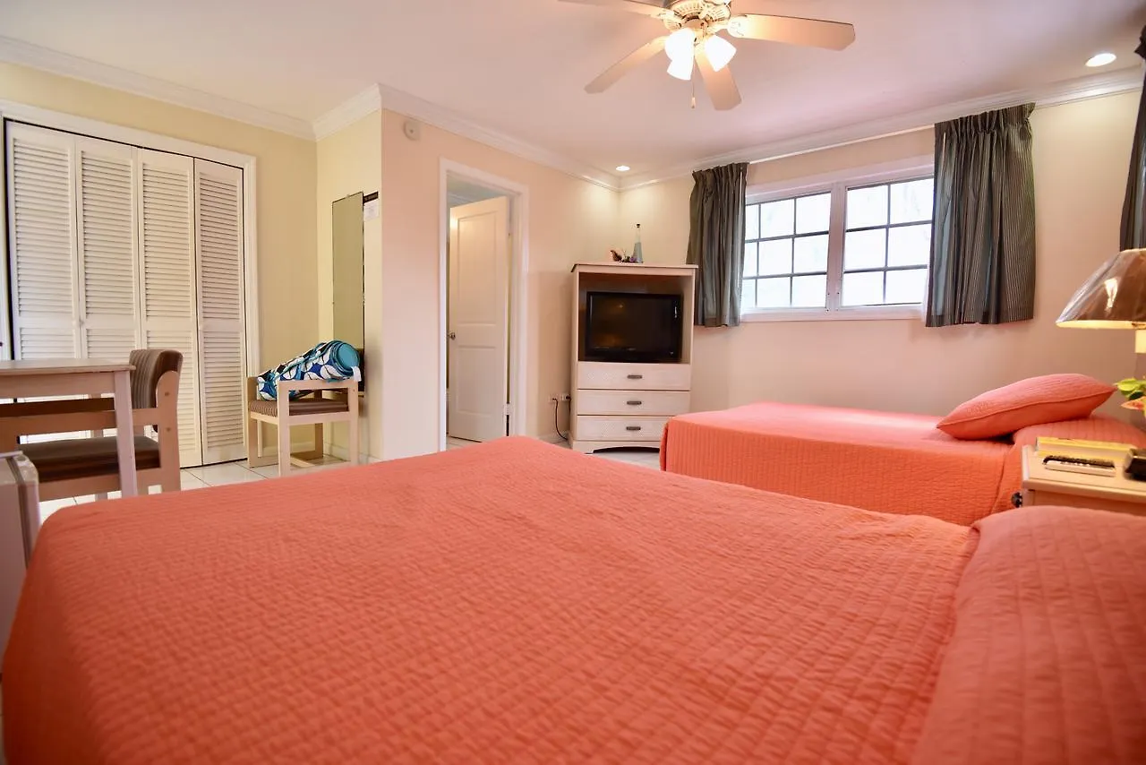 *** Holiday park Nathan'S Lodge Kemps Bay Bahamas