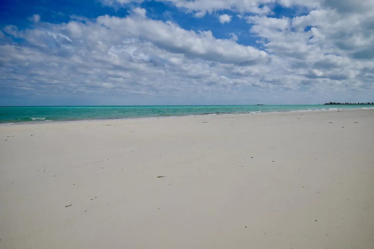 Nathan'S Lodge Kemps Bay Bahamas