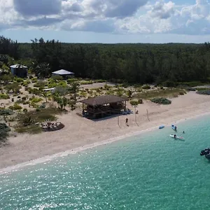Resort Andros Club, Kemps Bay