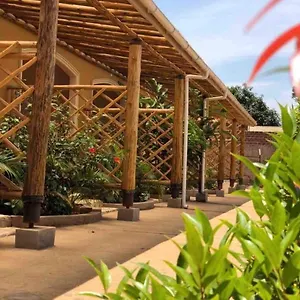 African Roots 3* Entebbe