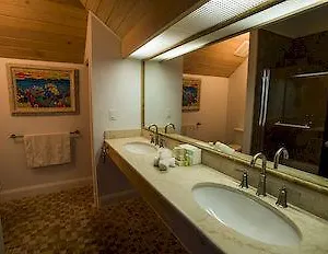 Hotel The Delphi Club At Rolling Harbour, Sandy Point
