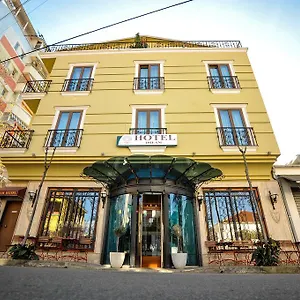 Dream 3* Tirana